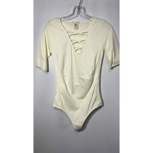 La Winner Cream Half Sleeve Crisscross Detail Body Suit Size M/L